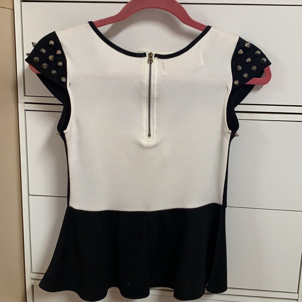 NWT Reverse Top - Picture 7 of 8